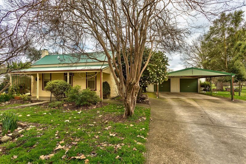 39 Kiewa East Road, Kiewa VIC 3691, Image 0