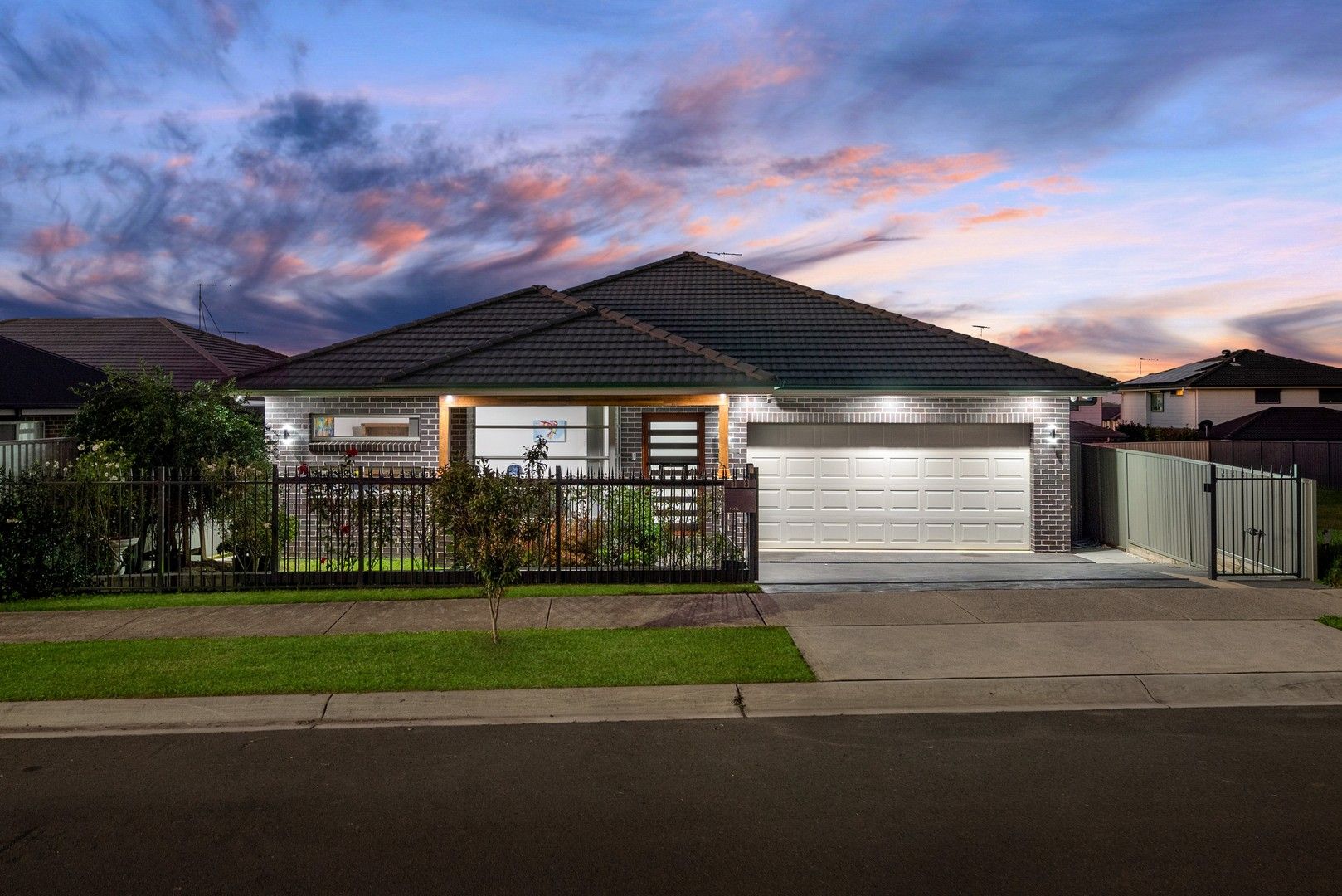 4 bedrooms House in 13 Tanga Rd EDMONDSON PARK NSW, 2174