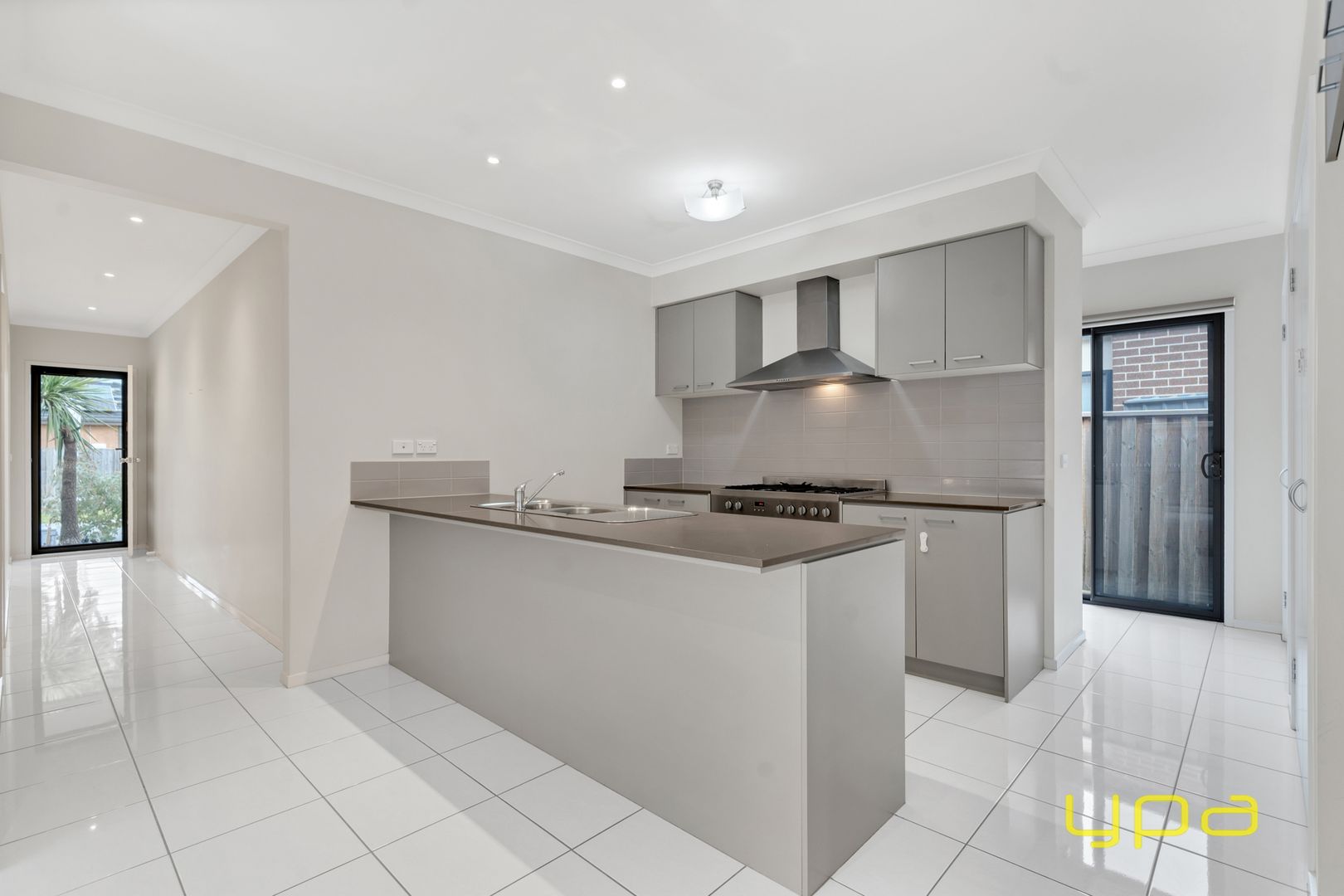 54 Copernicus Circuit, Cranbourne West VIC 3977, Image 1