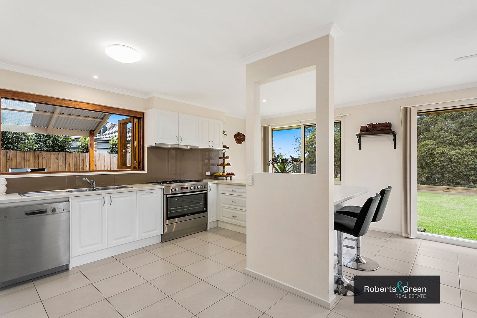 108 Dunlop Road, Bittern VIC 3918, Image 2