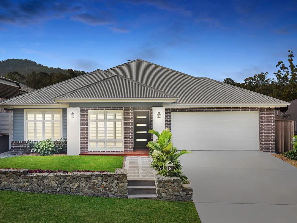 4 bedrooms House in 5 Lone Pine Circuit UPPER COOMERA QLD, 4209