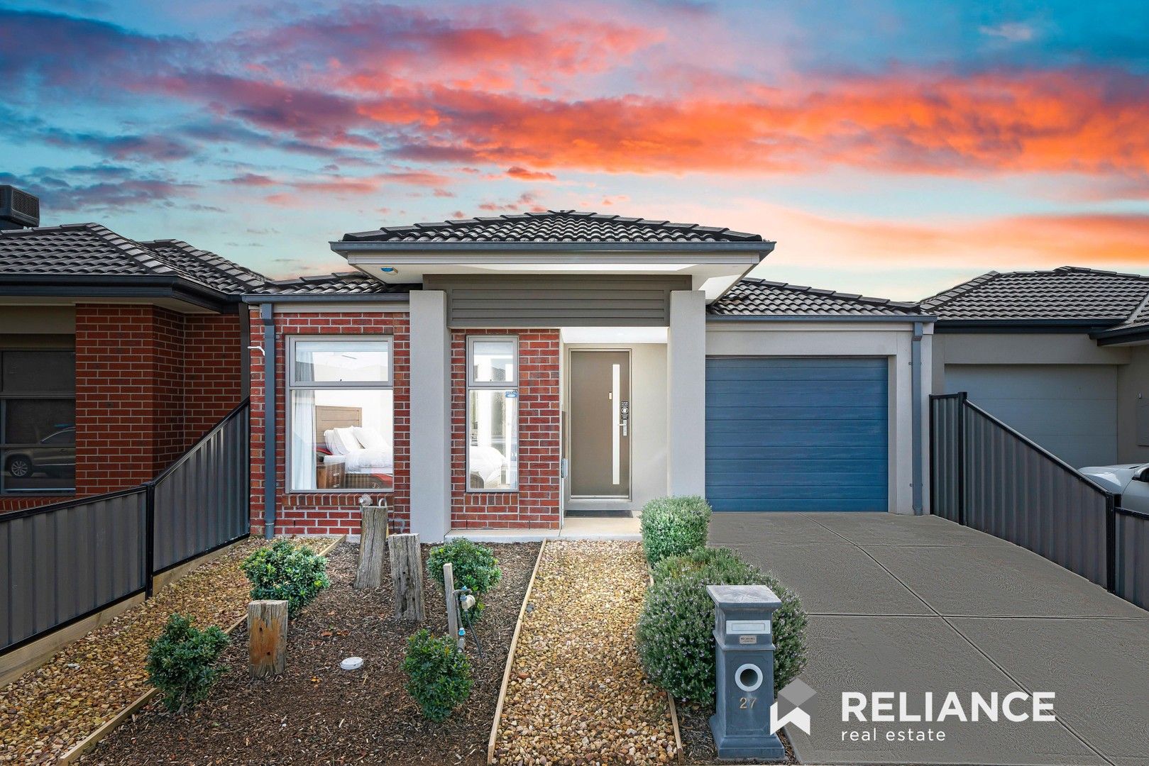 3 bedrooms House in 27 Pennyroyal Avenue TRUGANINA VIC, 3029