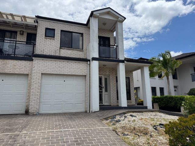 3 bedrooms Duplex in 30B Sovereign Avenue KELLYVILLE RIDGE NSW, 2155