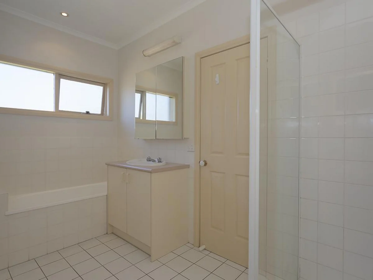 Additional image 5 of 8/135 Sherbourne Road, Montmorency VIC 3094