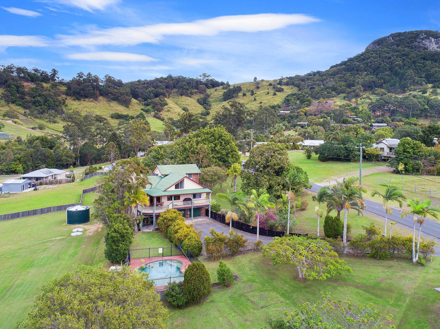 49 Thomson Valley Rd, Valdora QLD 4561, Image 2