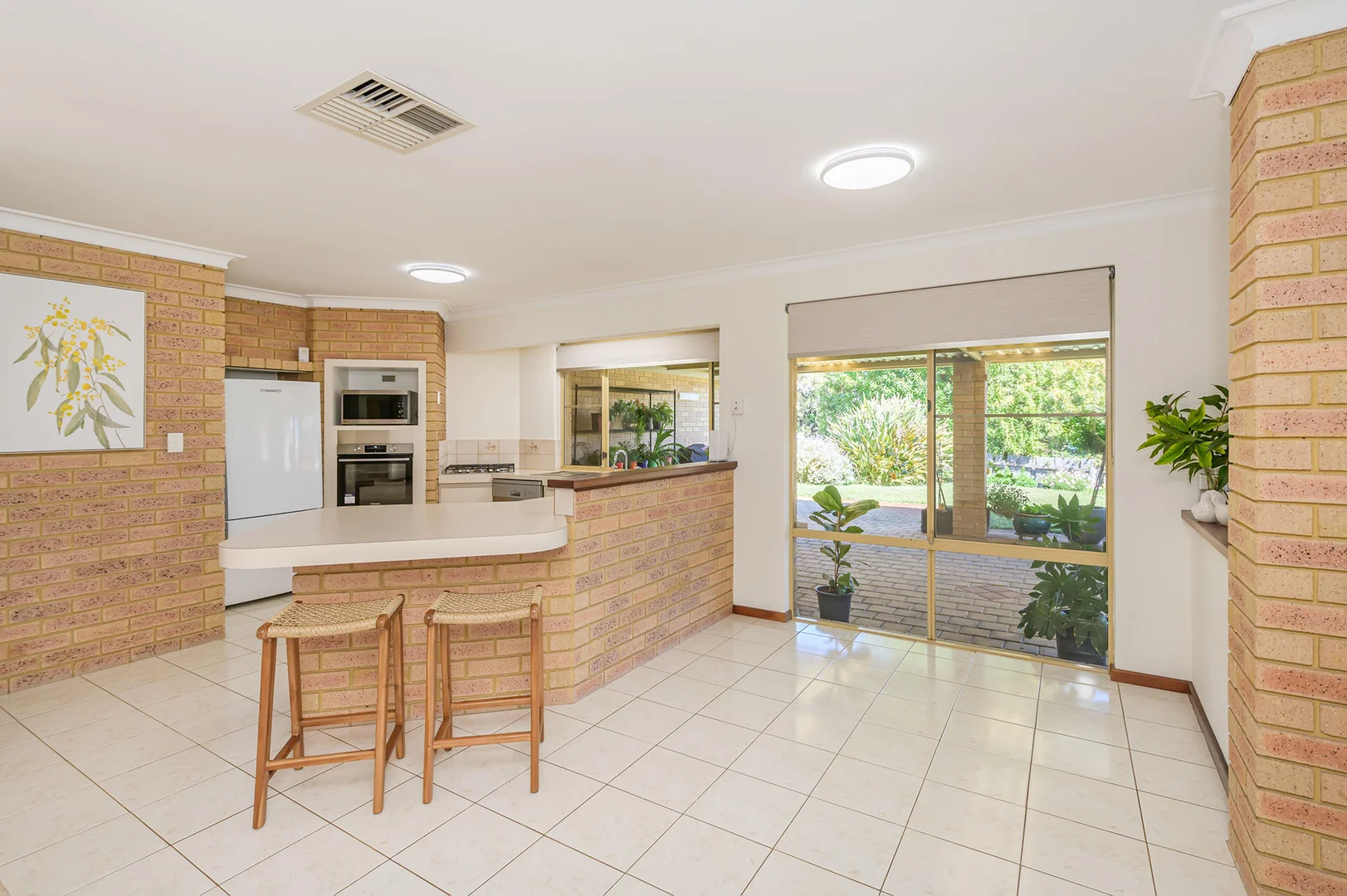 Additional image 10 of 33 Osborne Place, Stirling WA 6021