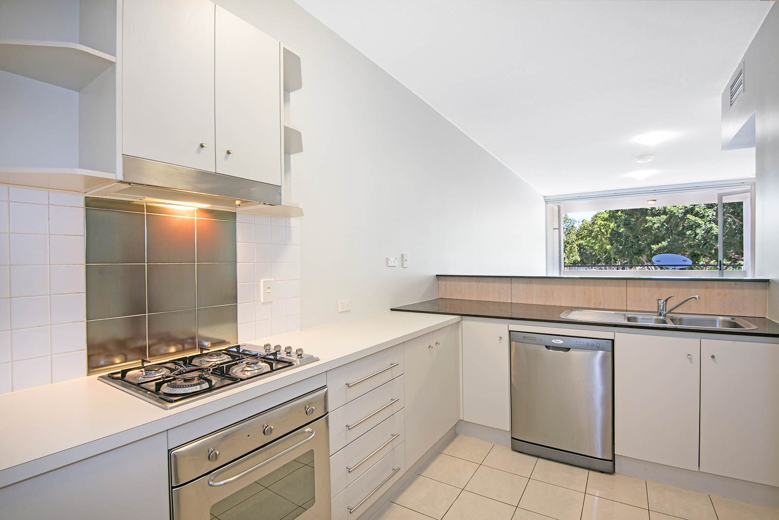 2 bedrooms Apartment / Unit / Flat in 6/15 Tribune Street SOUTH BRISBANE QLD, 4101