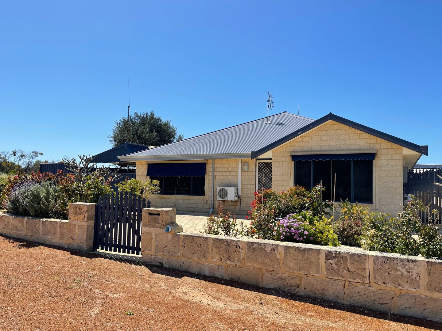 33 Premier Circle, Dongara WA 6525, Image 1