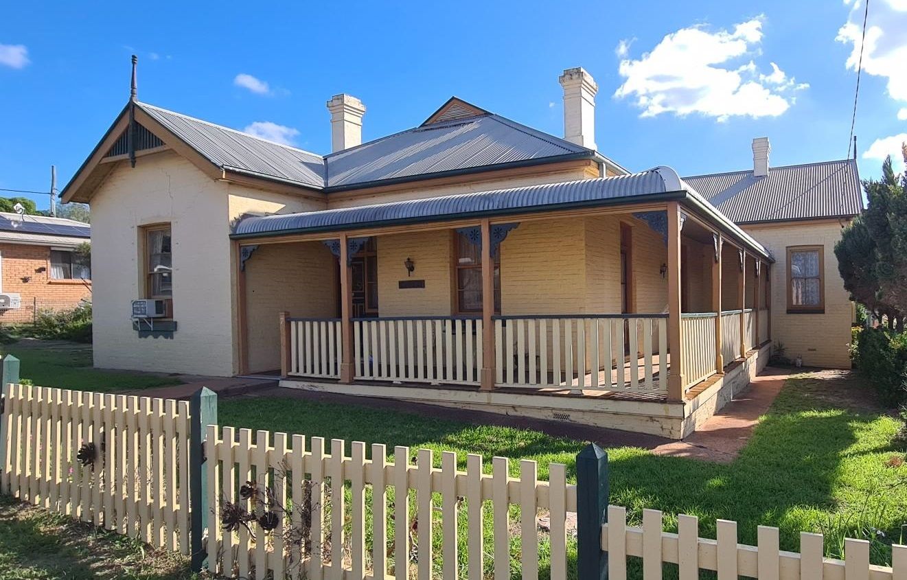 7 Merrygoen Street, Dunedoo Property History & Address Research Domain