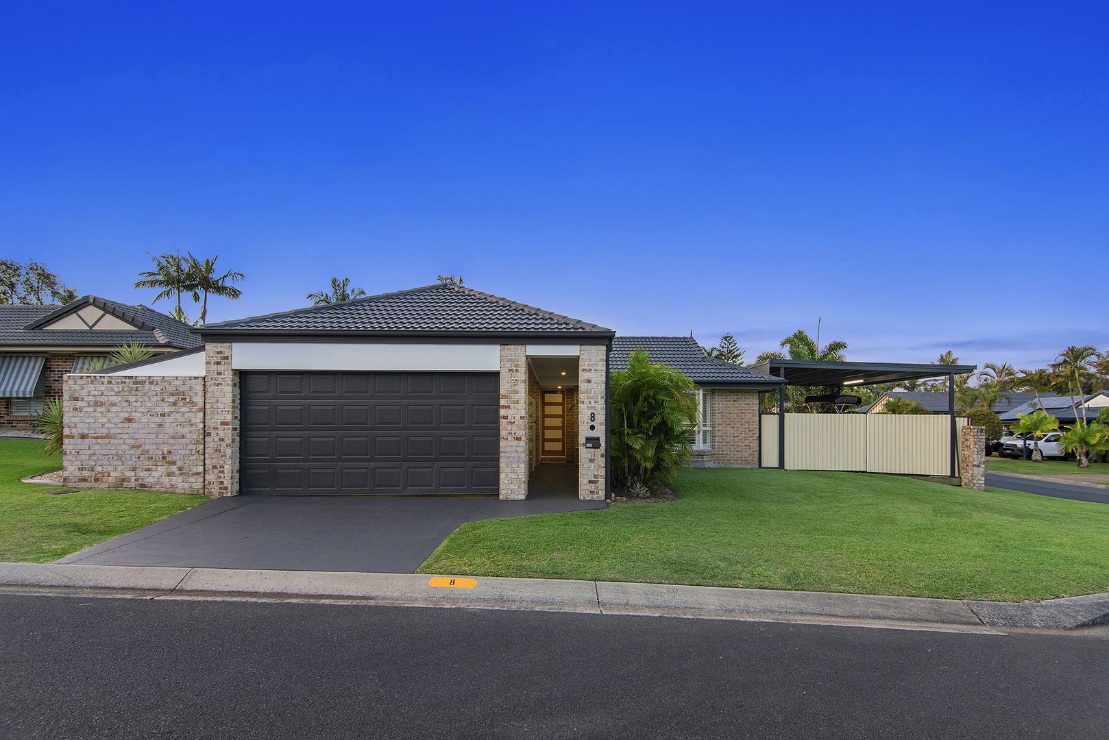 8 Nisbet Place, Merrimac QLD 4226, Image 2