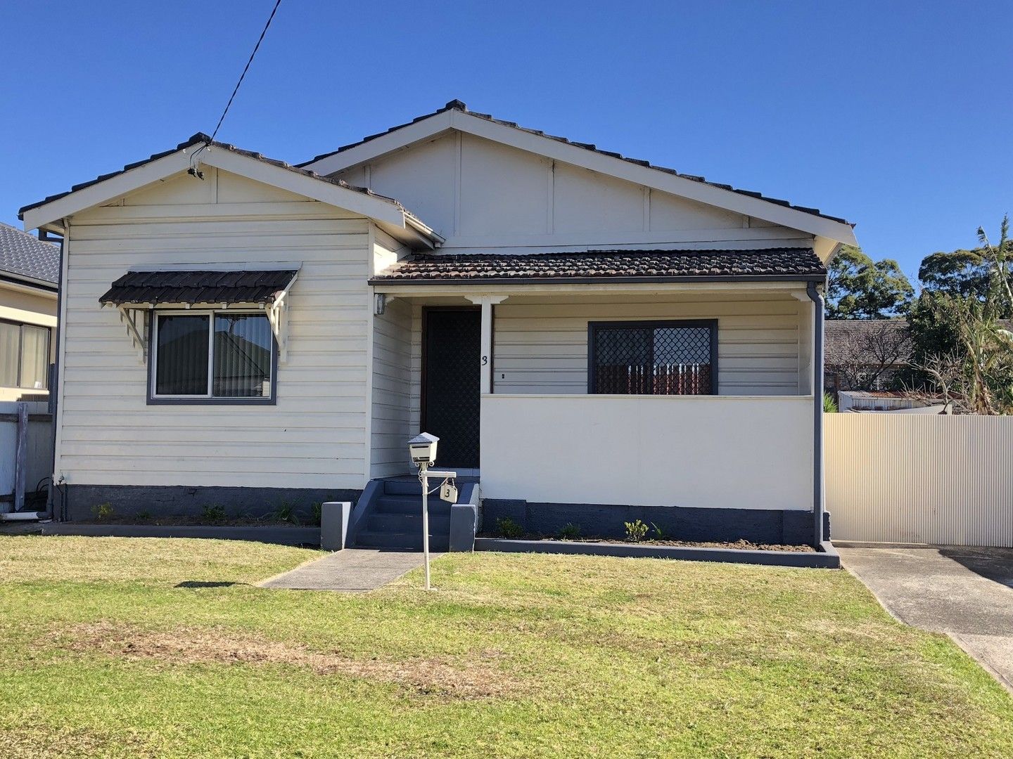 3 bedrooms House in 3 John Street TOWRADGI NSW, 2518