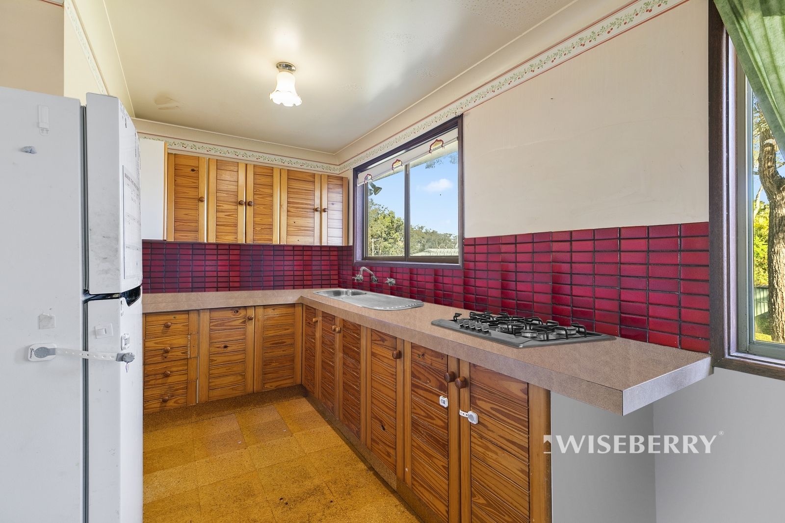 2 Wadalba Avenue, Lake Haven NSW 2263, Image 2