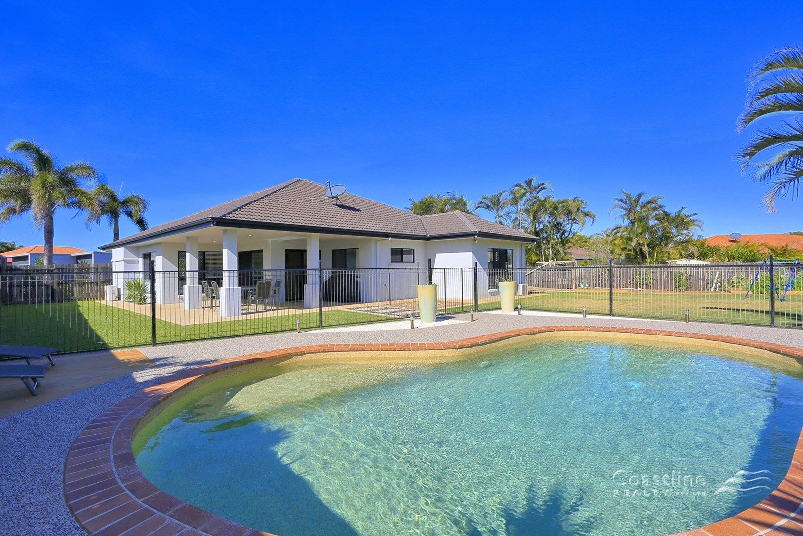 2 Spyglass Hill Court, Coral Cove QLD 4670, Image 0