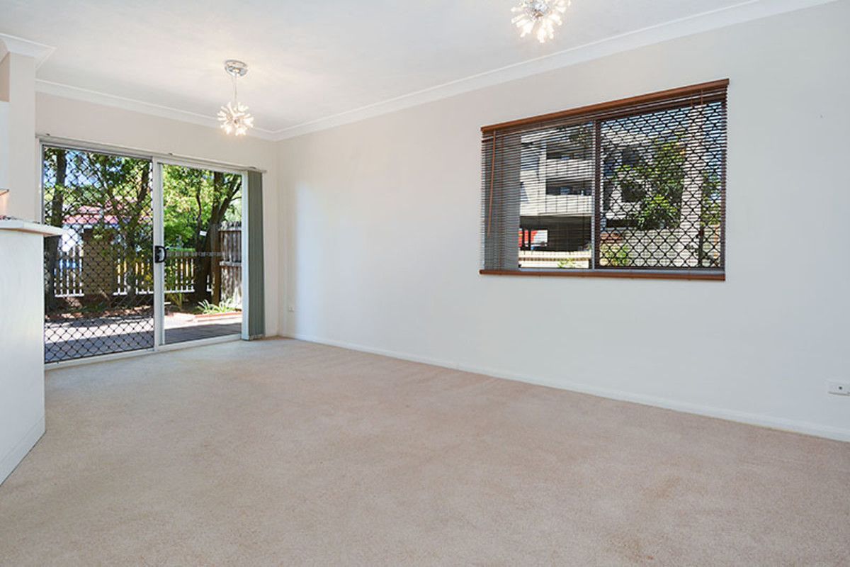 1/2 Surrey Street, Nundah QLD 4012, Image 1