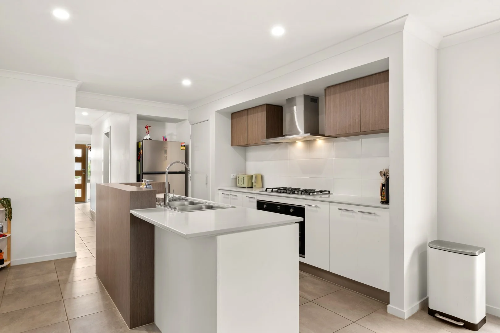 6 Daydream Crescent, Banya QLD 4551