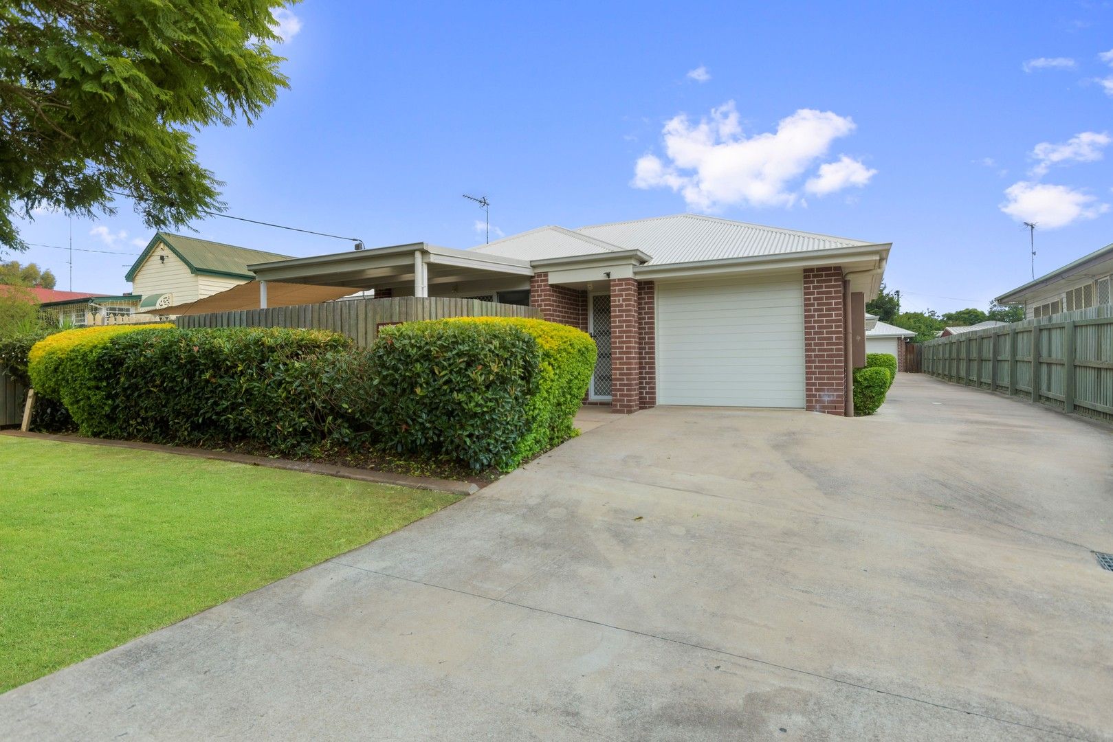 2 bedrooms Apartment / Unit / Flat in Unit 1/34 Stephen Street SOUTH TOOWOOMBA QLD, 4350