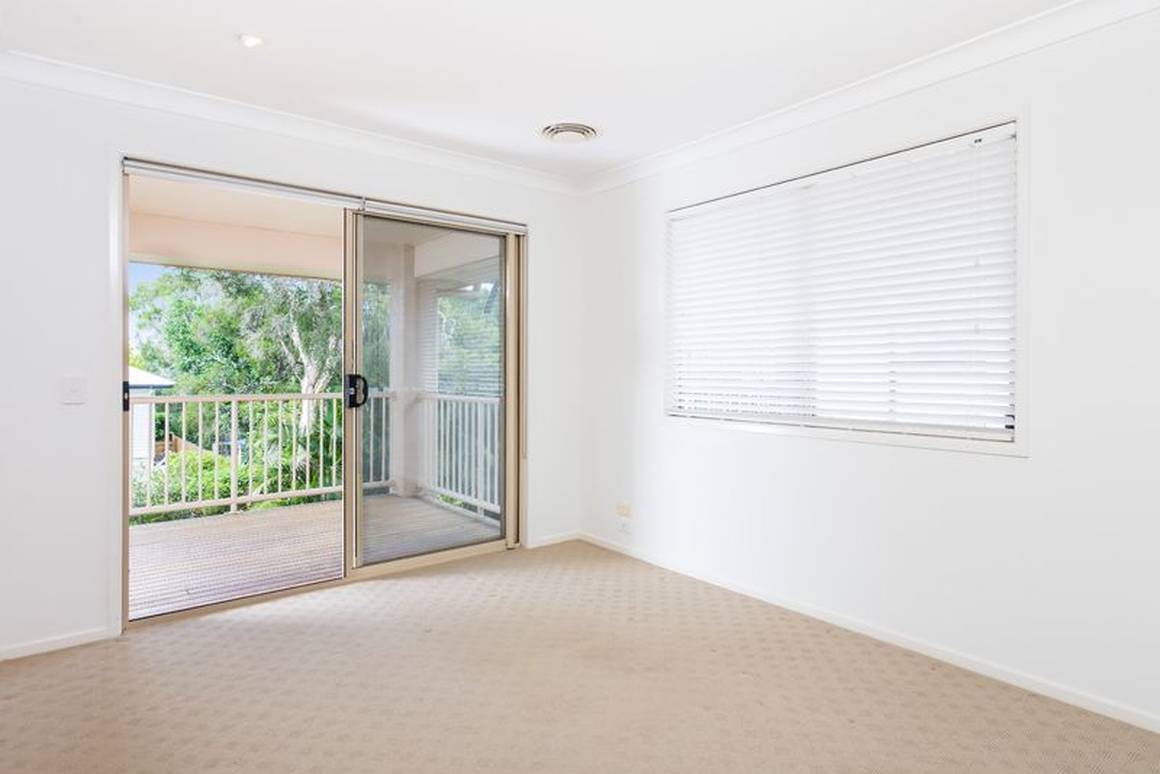 82 Borden Street Sherwood 4075 - Image 5