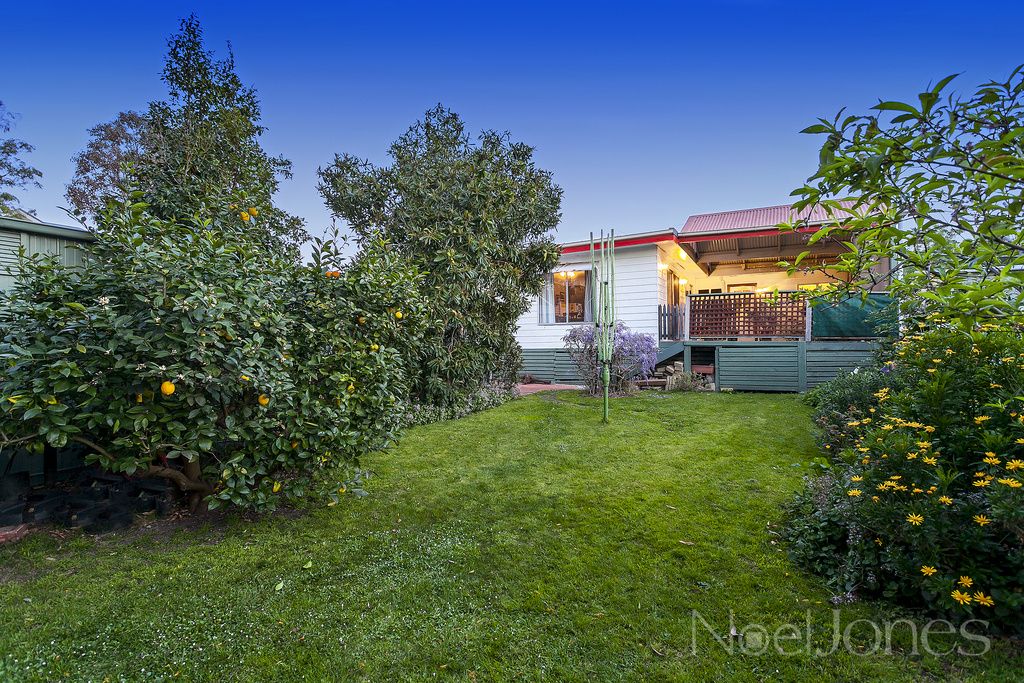 6 Heatherbrae Avenue East, Ringwood VIC 3134, Image 1