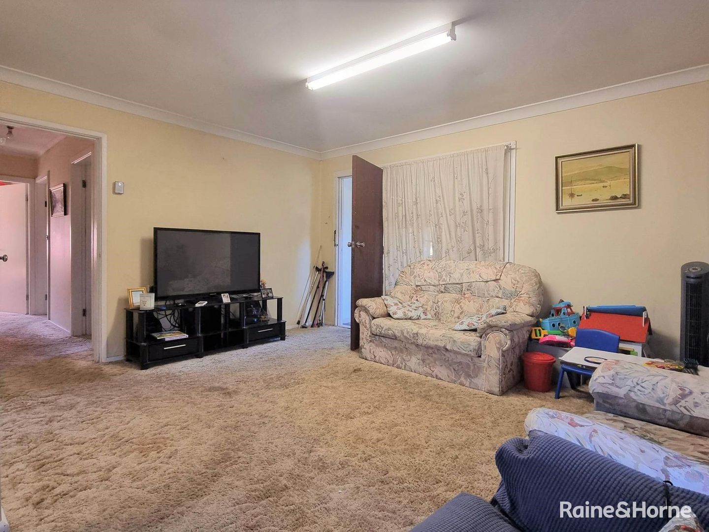 10 Crowther Street, Young NSW 2594, Image 1