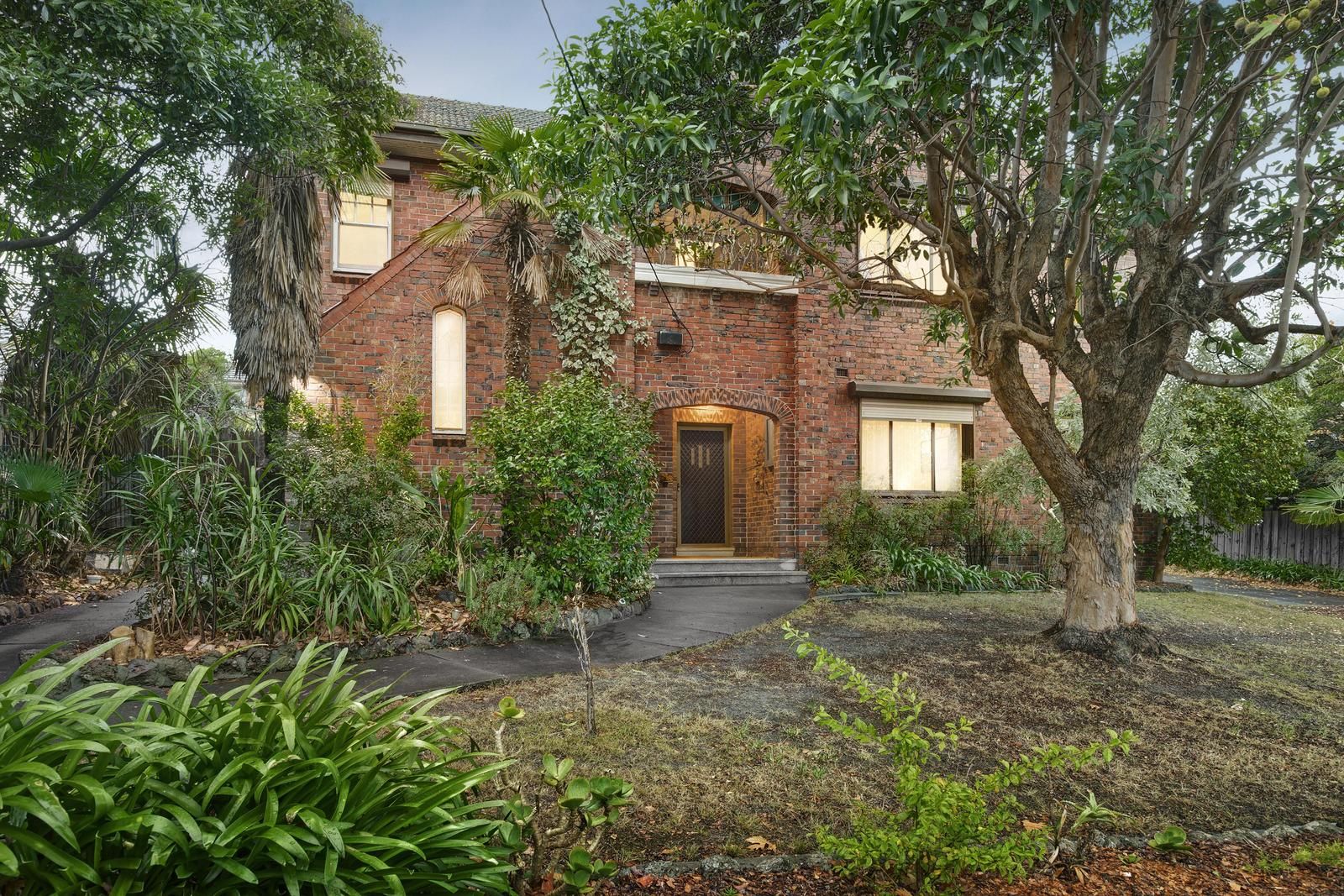 15 Fairholm Grove, Camberwell VIC 3124, Image 0