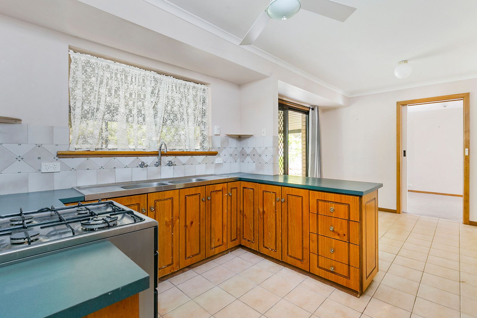 7 Sitte Court, St Agnes SA 5097, Image 2