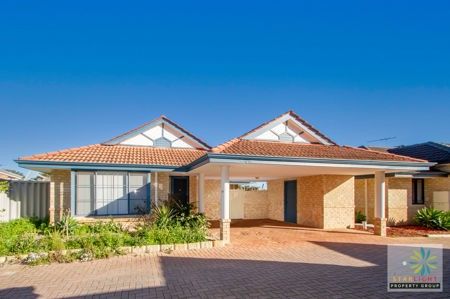 24/30 Winchester Place, Ballajura WA 6066, Image 0