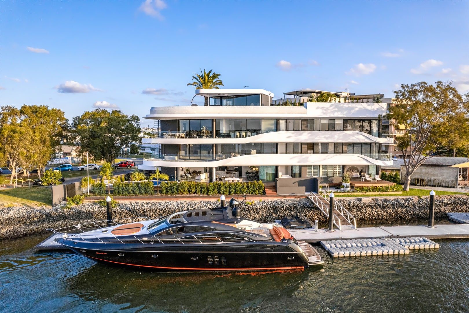 1/2 Paradise Parade, Paradise Point QLD 4216 Domain