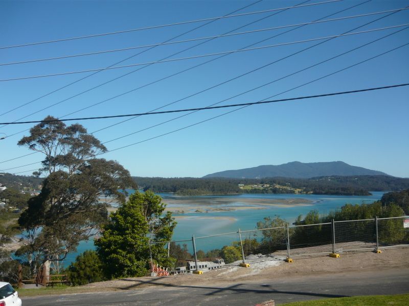 8 Hillcrest Avenue, North Narooma NSW 2546, Image 1