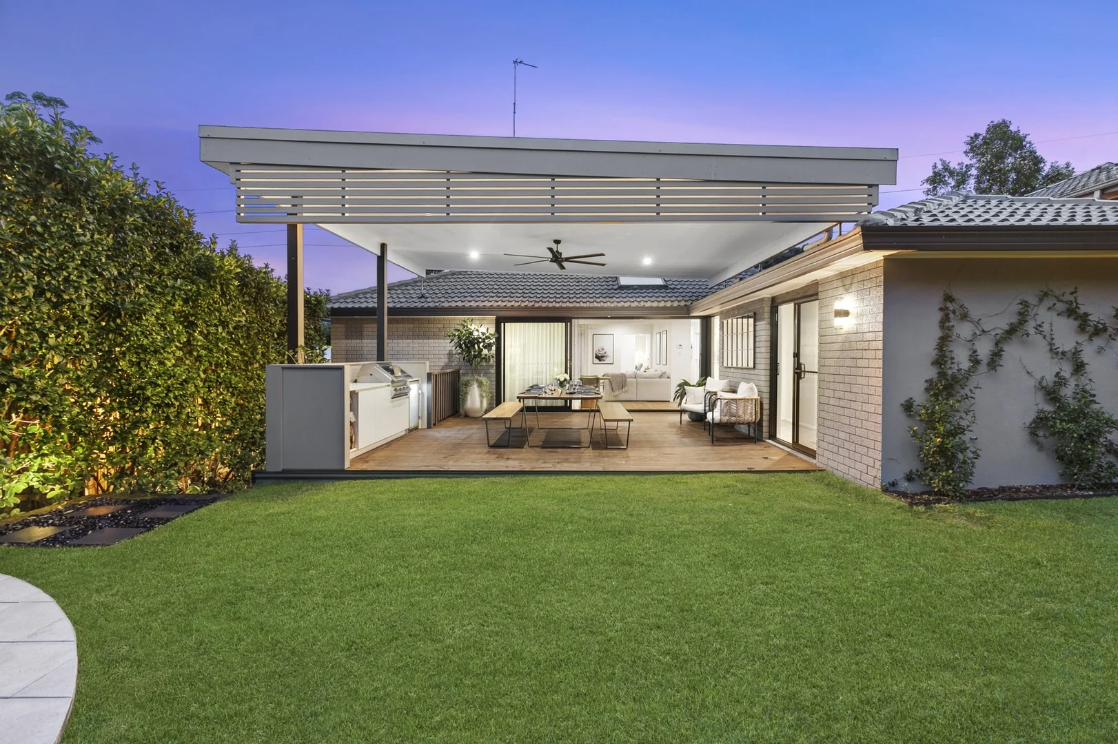 25 Little Willandra Road, Cromer NSW 2099