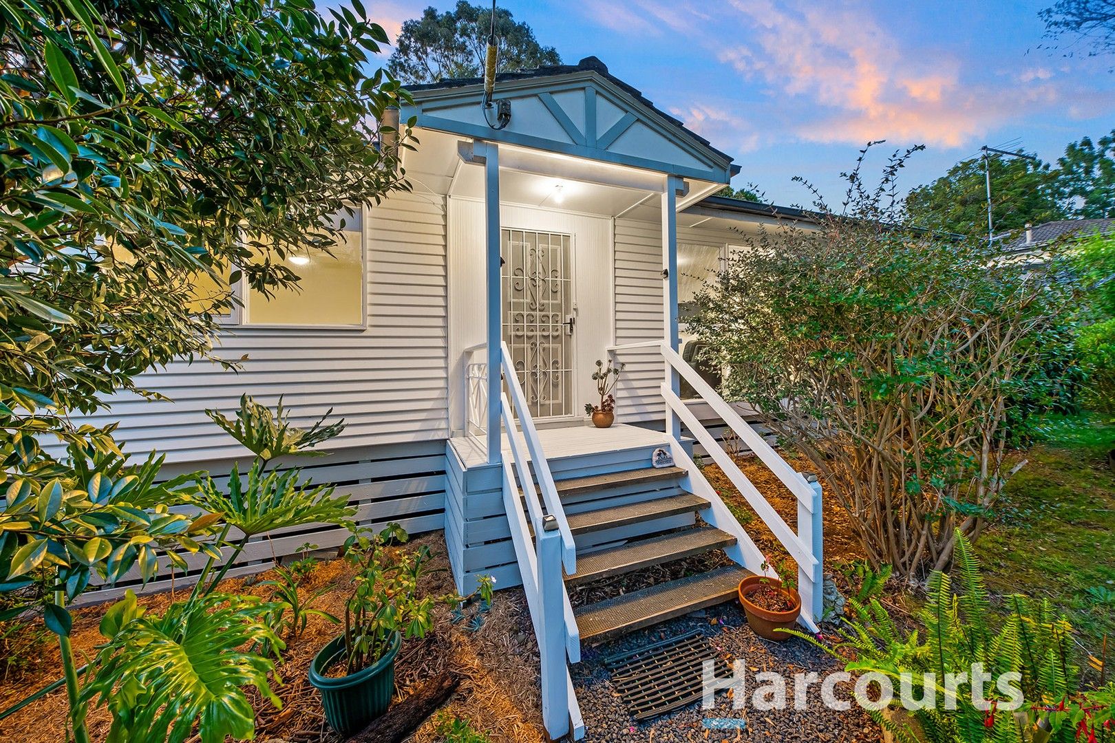 3 bedrooms House in 4 Deborah Avenue BORONIA VIC, 3155