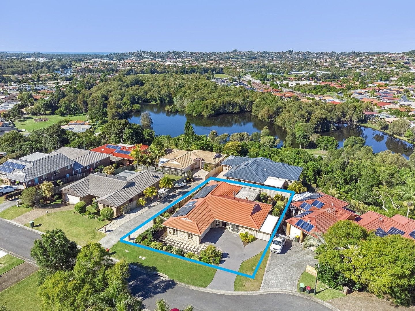 27 Bordeaux Place, Tweed Heads South NSW 2486, Image 0