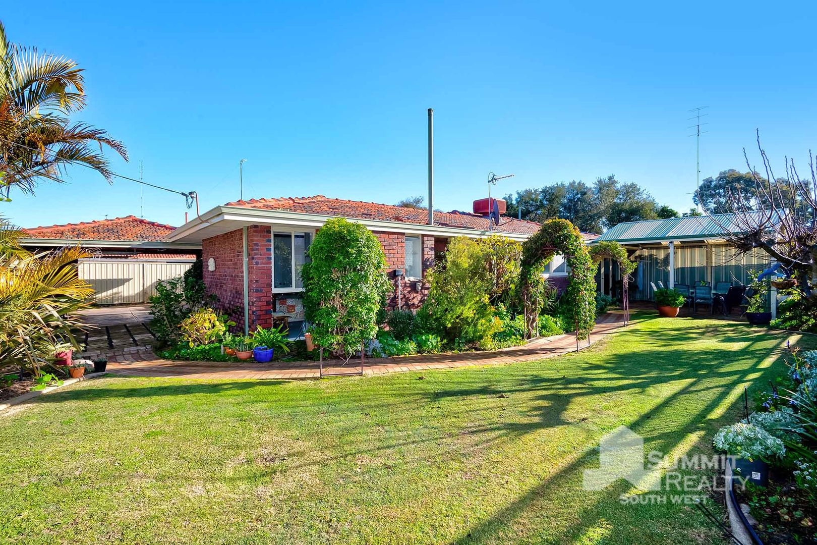 12 Dunbarton Way, Withers WA 6230, Image 1