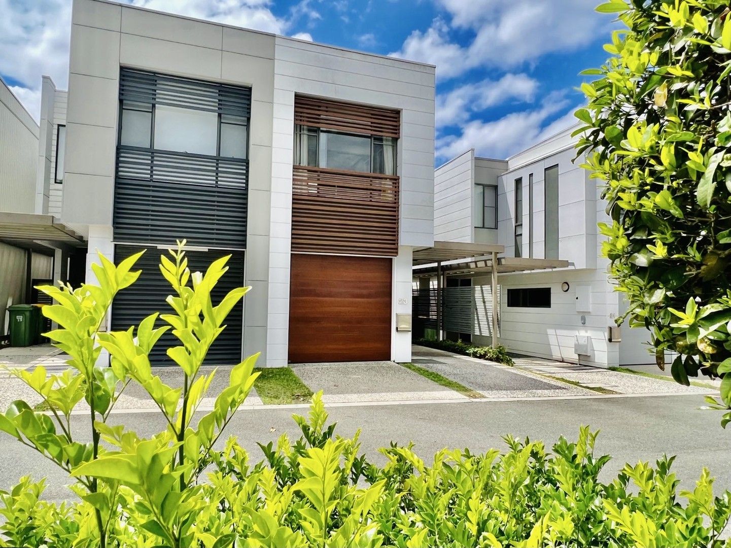 3 bedrooms Townhouse in 23/2 The Gardenway ROBINA QLD, 4226