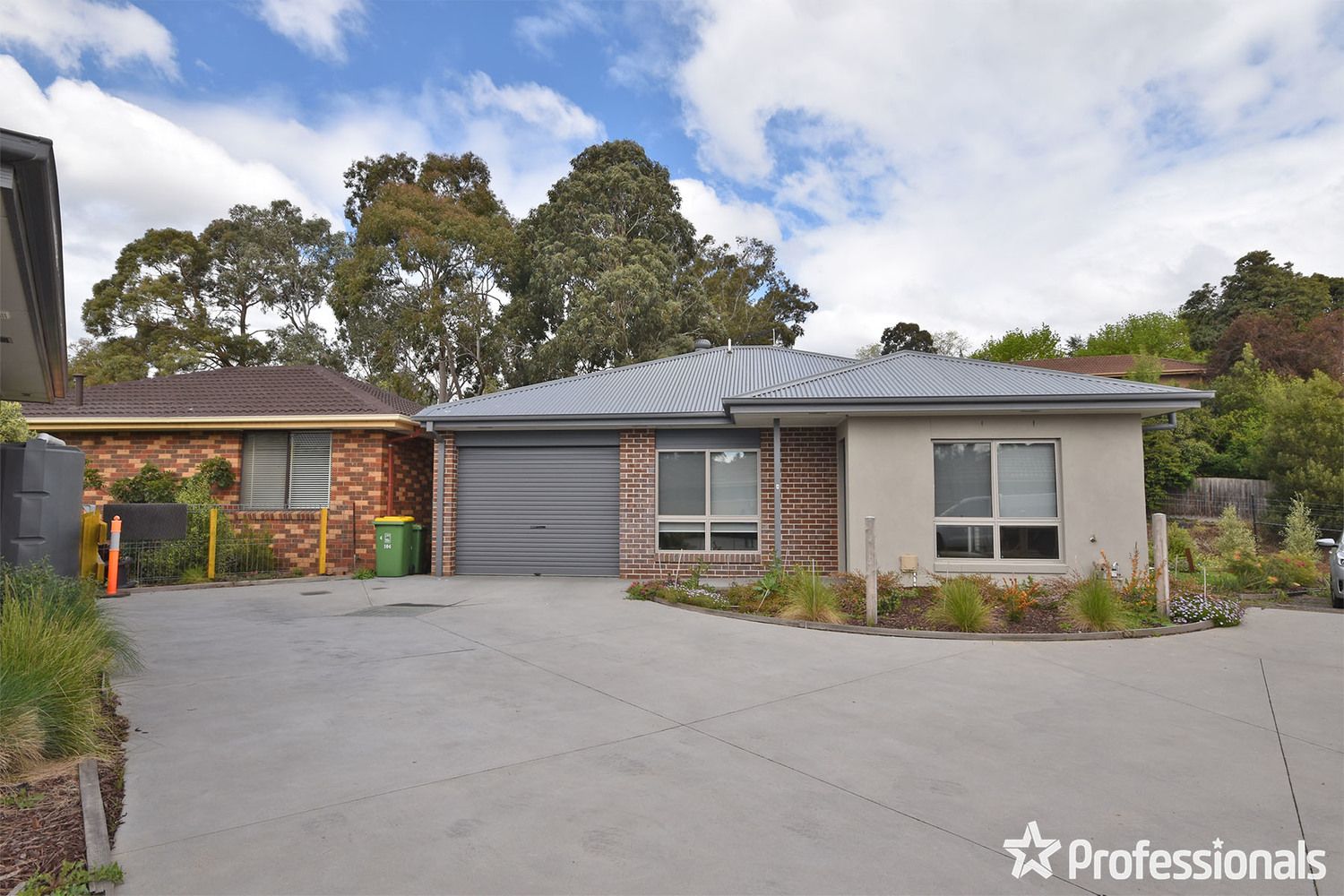 4 Reska Place, Mooroolbark VIC 3138 House For Rent Domain
