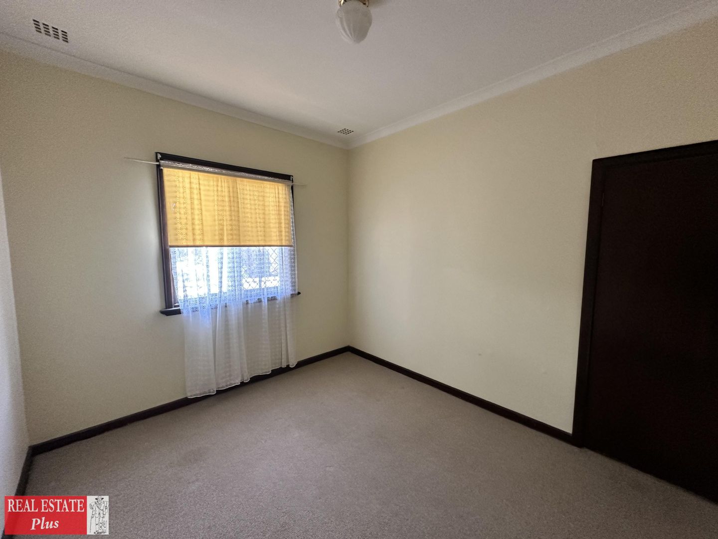 124 Riverview Avenue, South Guildford WA 6055 House For Rent 395