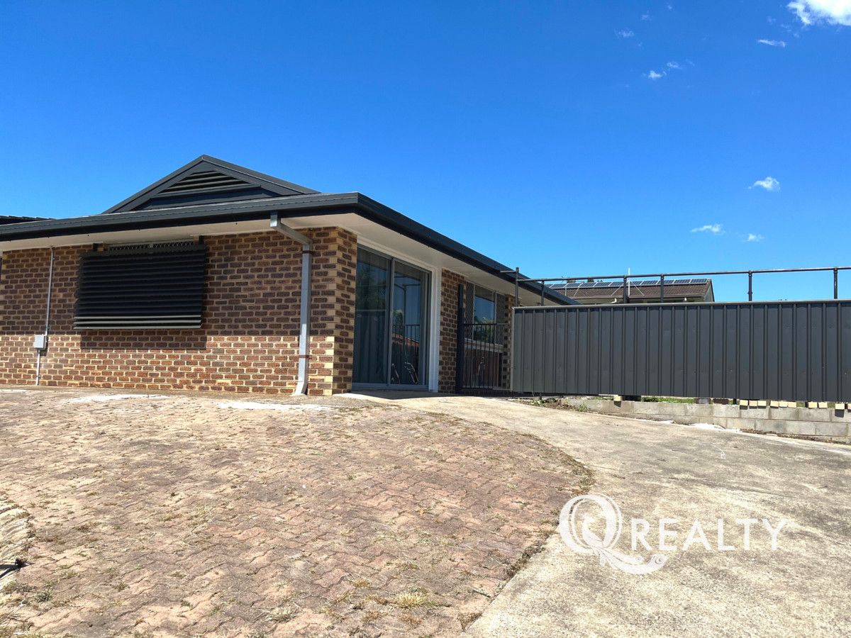 4 bedrooms House in 17 Whitewood Street ALGESTER QLD, 4115