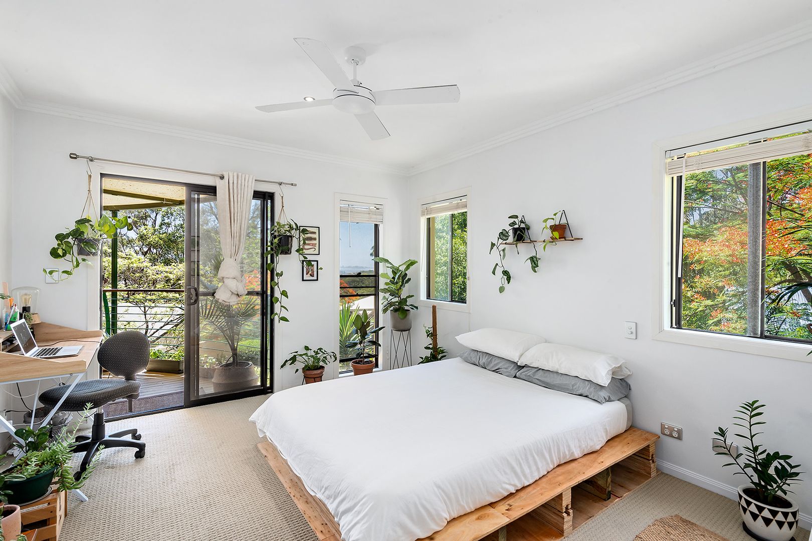 2 Sanctuary Crescent, Currumbin QLD 4223, Image 2