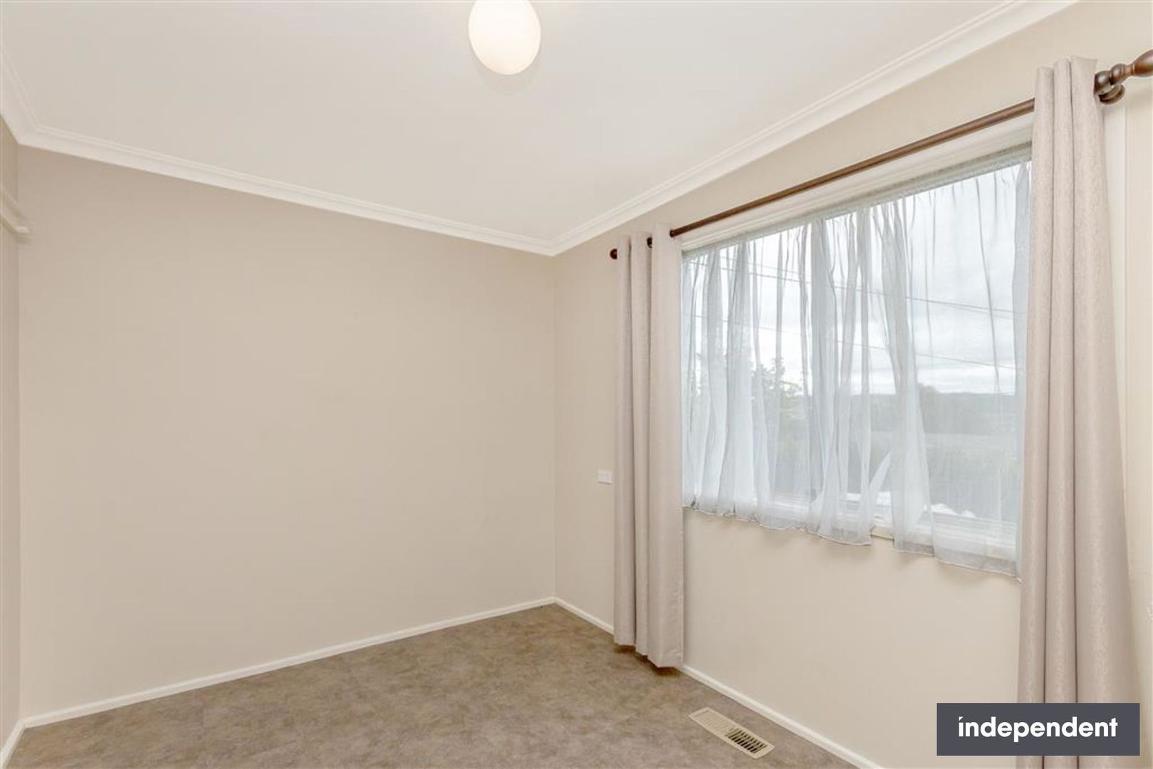 22 Blackburn Street, Pearce ACT 2607, Image 2