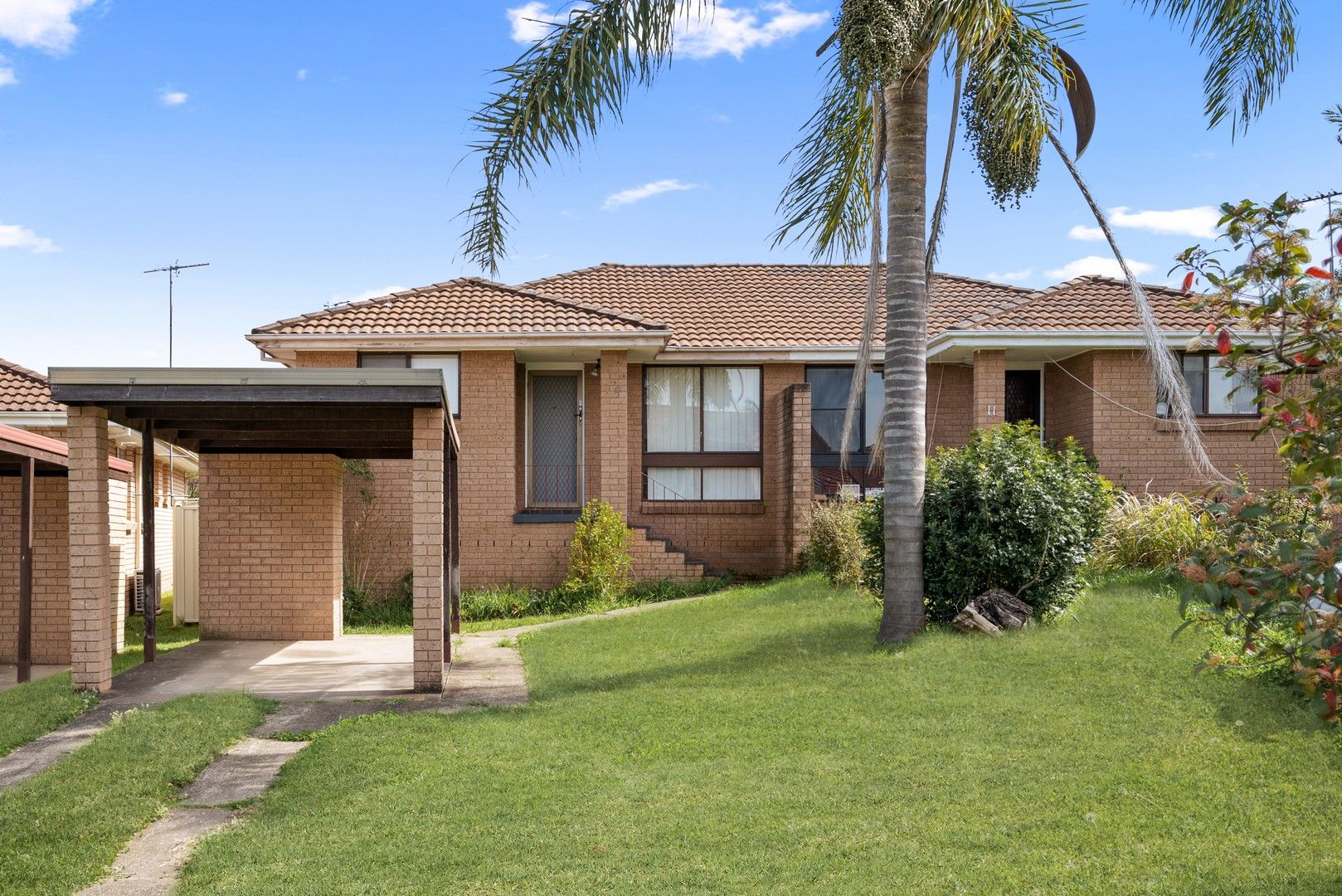 9 Campbell Close, Minto NSW 2566, Image 0