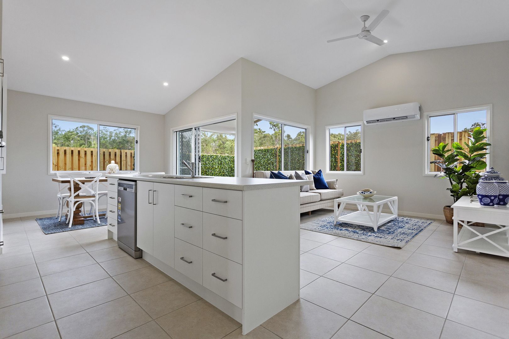 216/659 Chambers Flat Road, Chambers Flat QLD 4133, Image 1