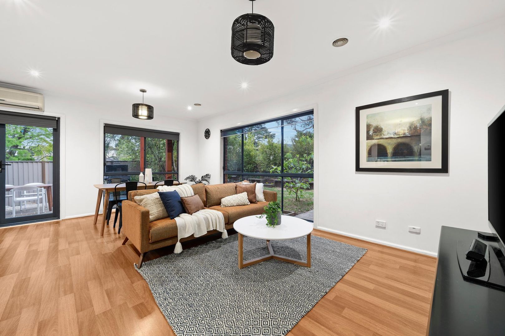 2/5 Warrabel Road, Ferntree Gully VIC 3156, Image 2