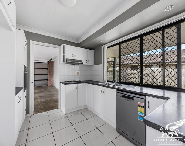 24 Grassdale Crescent, Morayfield QLD 4506