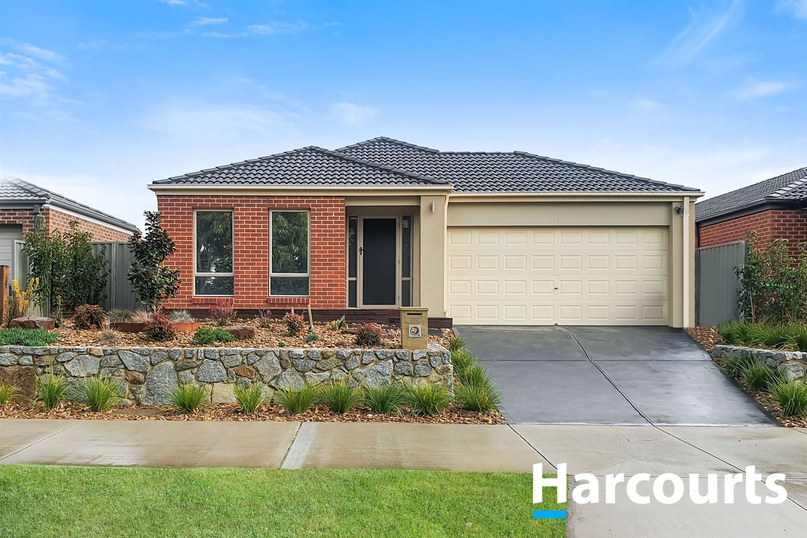 4 bedrooms House in 232 Casey Fields Boulevard CRANBOURNE EAST VIC, 3977