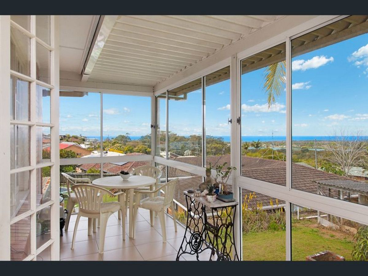 12 Oyster Point Road, Banora Point NSW 2486, Image 0