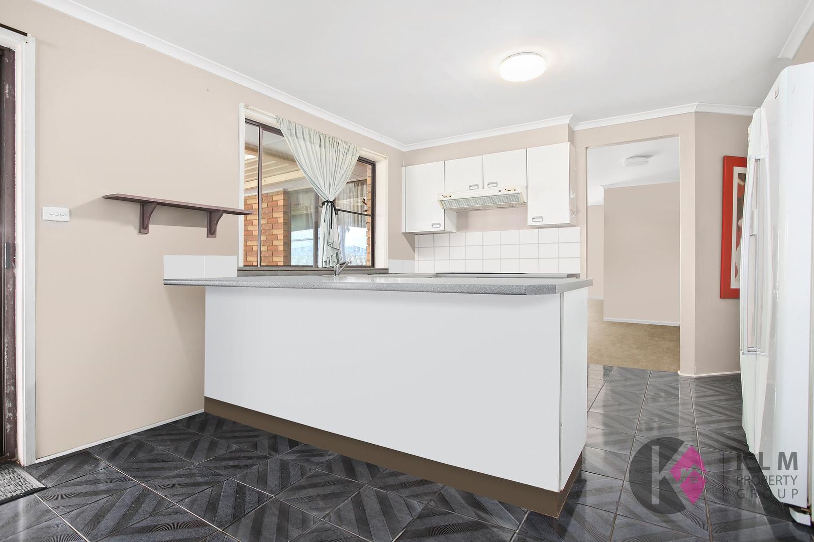 4 Edward Street, The Oaks NSW 2570, Image 2