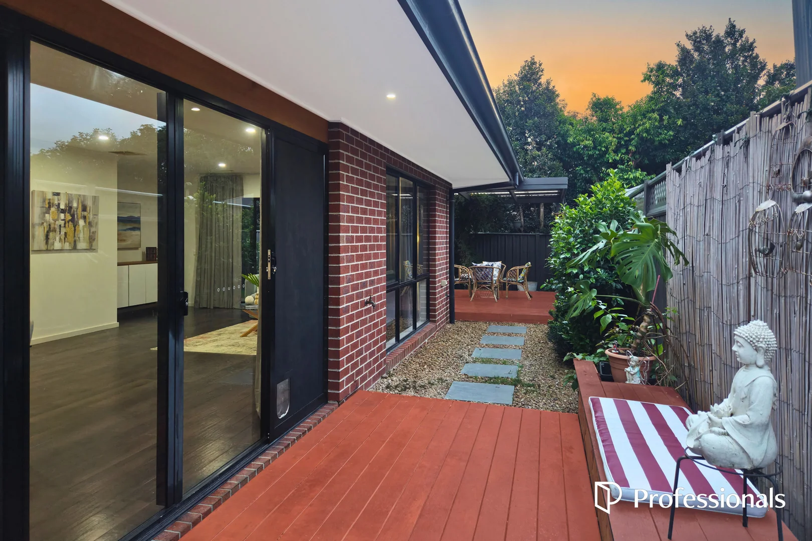 Additional image 24 of 8 Merlin Drive, Cranbourne North VIC 3977