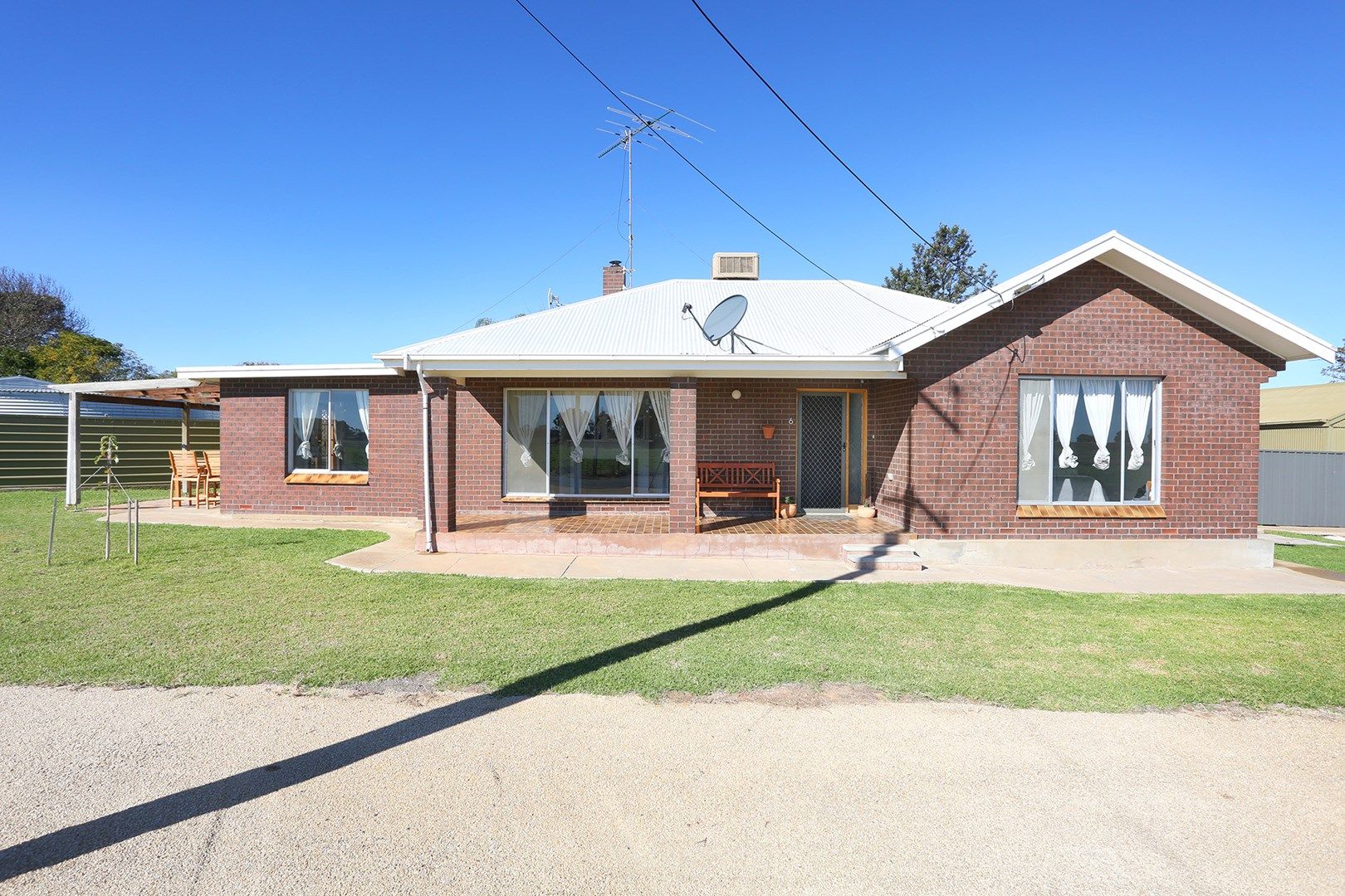 6-8 Seaview Road, Maitland SA 5573, Image 1