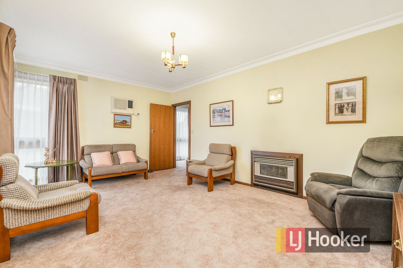 25 Sarona Street, Dandenong VIC 3175, Image 2