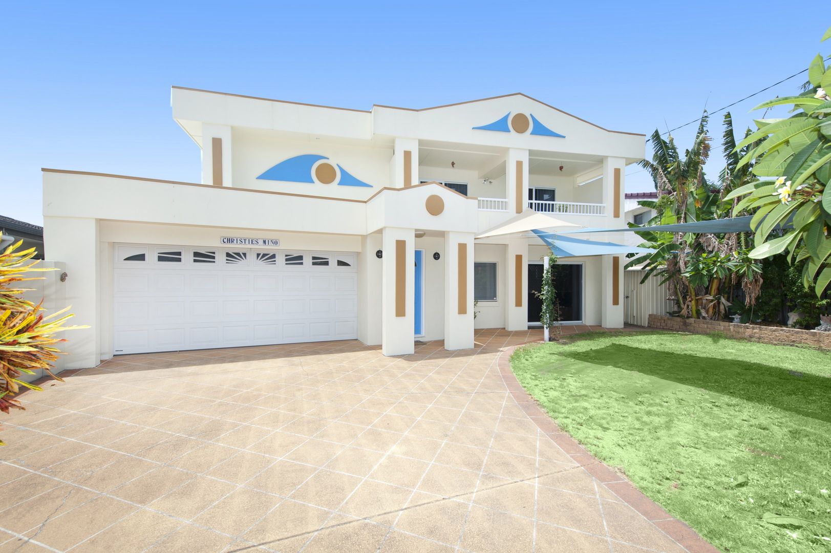 17 Monte Vista Court, Broadbeach Waters QLD 4218, Image 1