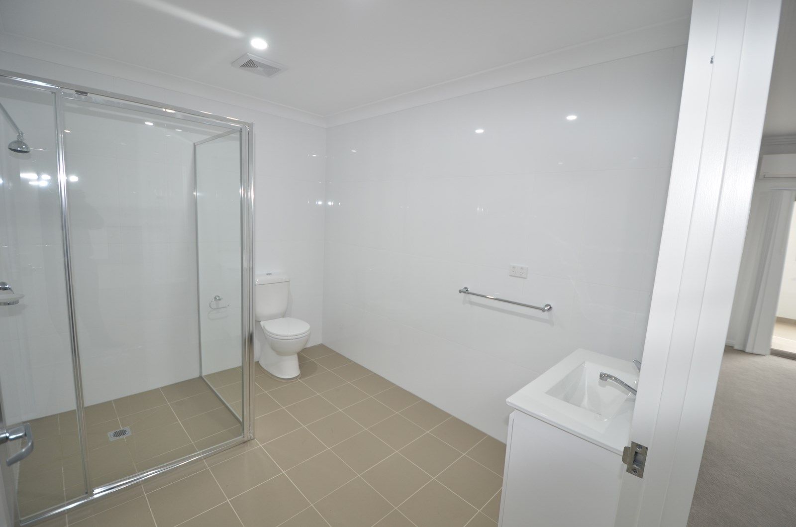 302/157 Great Western Highway, Mays Hill NSW 2145, Image 2